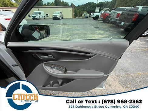 Used 2015 Chevrolet Impala LT w/ Convenience Package FWD image 22