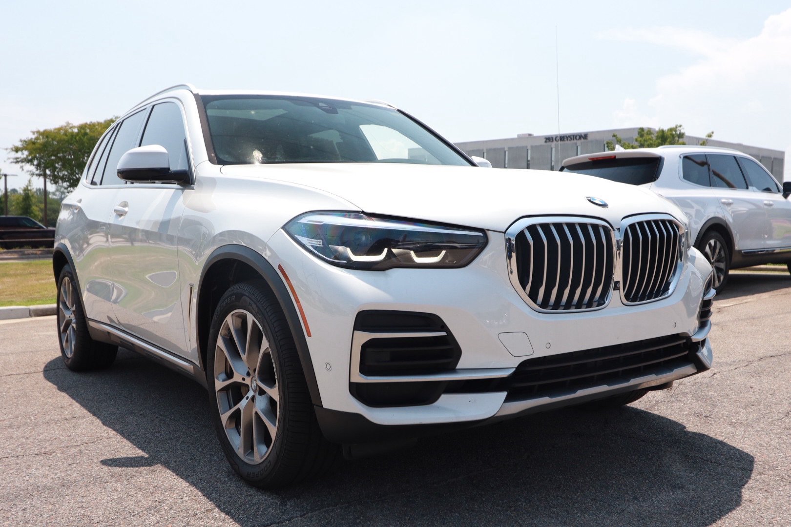Used 2022 BMW X5 xDrive40i w/ Premium Package AWD/4WD image 7