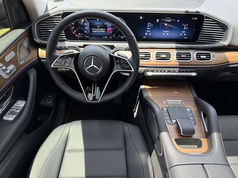 Used 2025 Mercedes-Benz GLE 350 4MATIC image 15