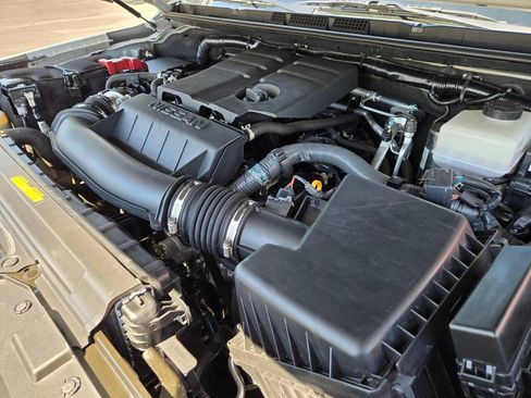 Certified 2024 Nissan Frontier SV w/ SV Convenience Package RWD image 22