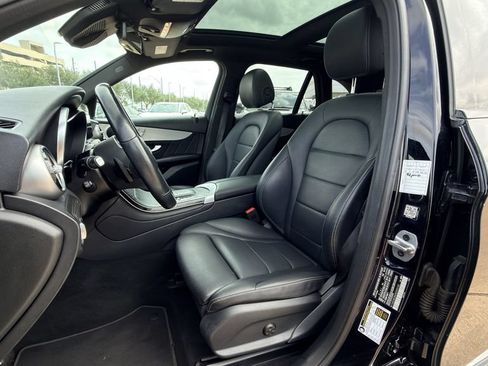 Used 2022 Mercedes-Benz GLC 300 image 31