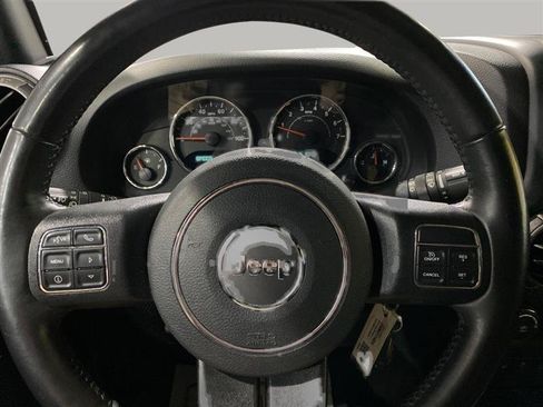 Used 2018 Jeep Wrangler Unlimited Sport S AWD/4WD image 10