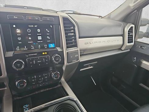 Used 2019 Ford F250 Lariat w/ Lariat Ultimate Package image 17