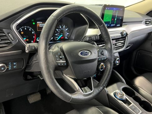 Used 2020 Ford Escape SEL image 23