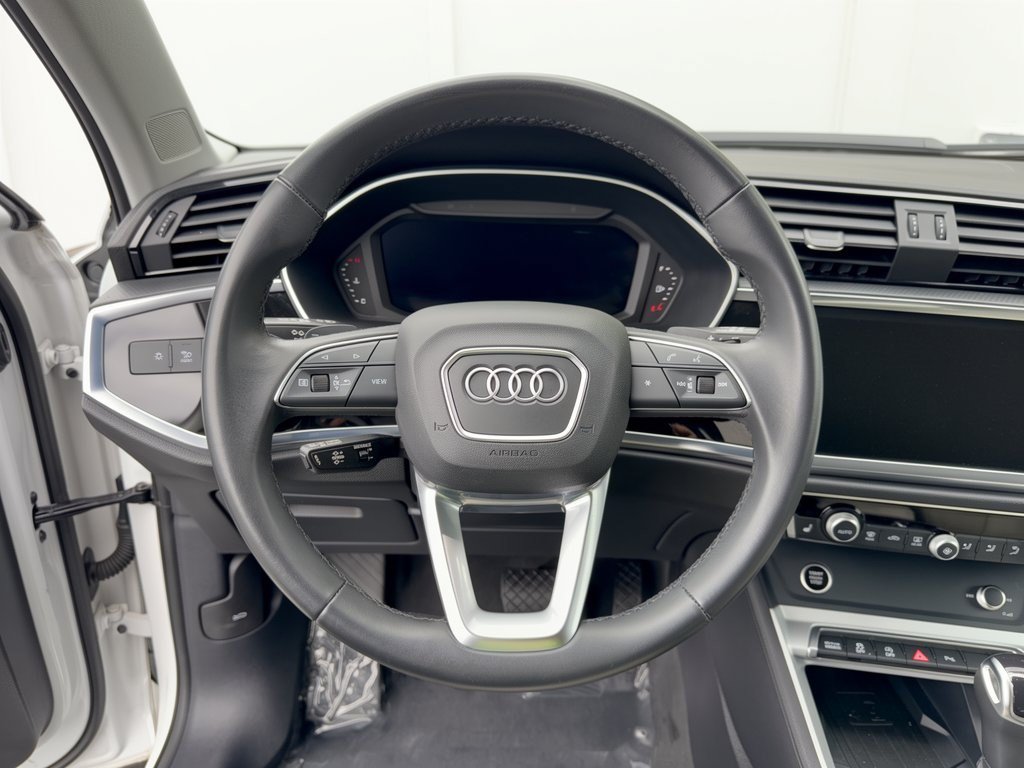 Used 2024 Audi Q3 2.0T Premium AWD/4WD image 10