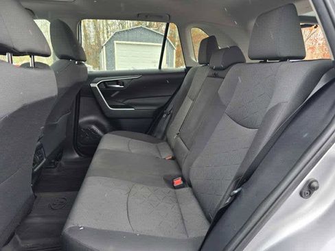 Used 2020 Toyota RAV4 XLE image 13