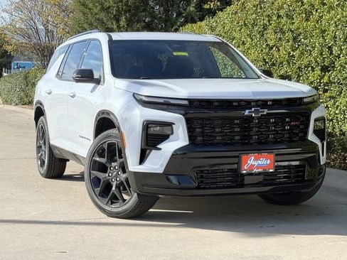 New 2026 Chevrolet Traverse RS image 2