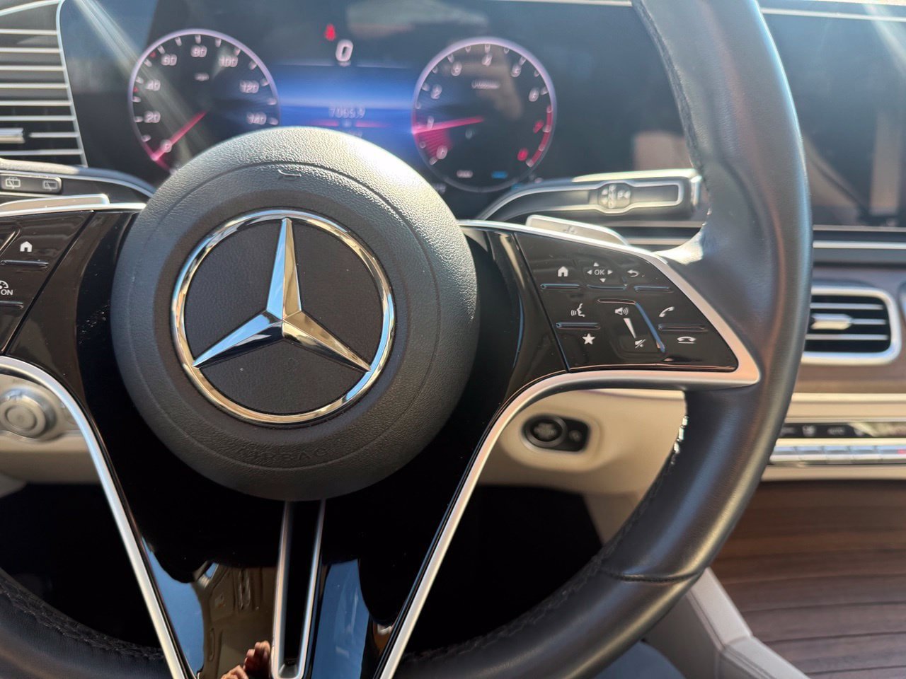 Used 2024 Mercedes-Benz GLE 350 4MATIC image 19