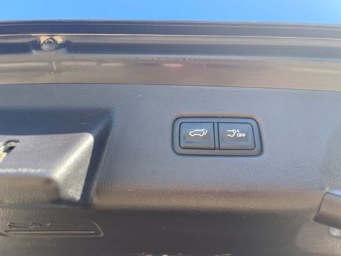 Used 2024 Kia Carnival SX Prestige FWD image 22