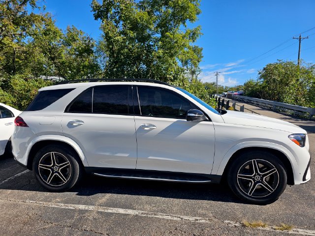 Certified 2024 Mercedes-Benz GLE 450e 4MATIC image 3