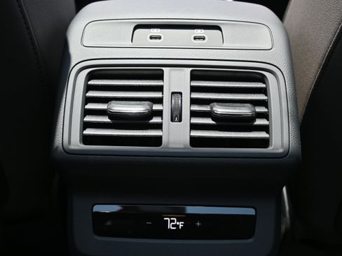 Used 2025 Audi Q5 Premium Plus w/ Premium Plus AWD/4WD image 26