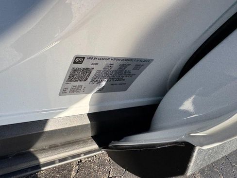 New 2026 Chevrolet Equinox LT w/ Convenience Package II image 43