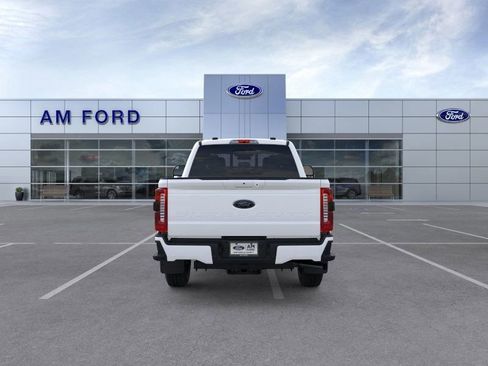 New 2026 Ford F250 Lariat w/ Black Appearance Package image 5