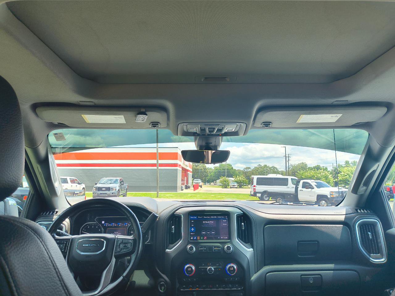 Used 2019 GMC Sierra 1500 Denali w/ Denali Ultimate Package AWD/4WD image 16