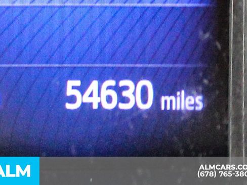 Used 2018 Toyota C-HR XLE image 37