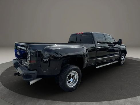 Used 2018 GMC Sierra 3500 Denali w/ Duramax Plus Package image 7