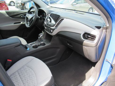 Used 2024 Chevrolet Equinox LT FWD image 12