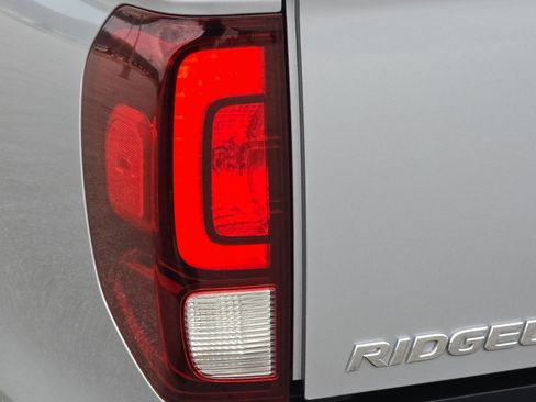 Used 2023 Honda Ridgeline RTL-E image 29
