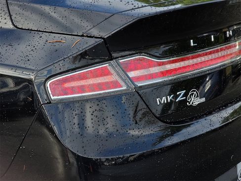 Used 2019 Lincoln MKZ Premiere image 33