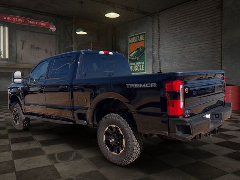 New 2026 Ford F250 Platinum w/ Tremor Off-Road Package AWD/4WD image 4