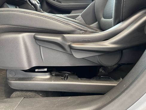 Used 2025 Buick Encore GX Preferred FWD image 22