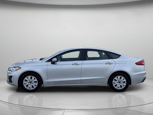 Used 2019 Ford Fusion S FWD image 5