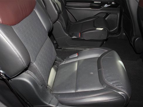 Certified 2022 Ford Explorer Platinum w/ Equipment Group 601A image 26