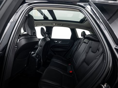 Used 2023 Volvo XC60 T8 Ultimate w/ Protection Package Premier AWD/4WD image 18