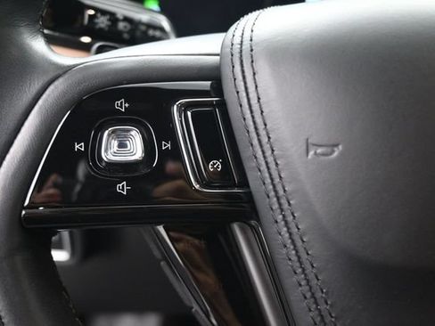 Used 2022 Lincoln Aviator Reserve w/ Elements Package Plus RWD image 7