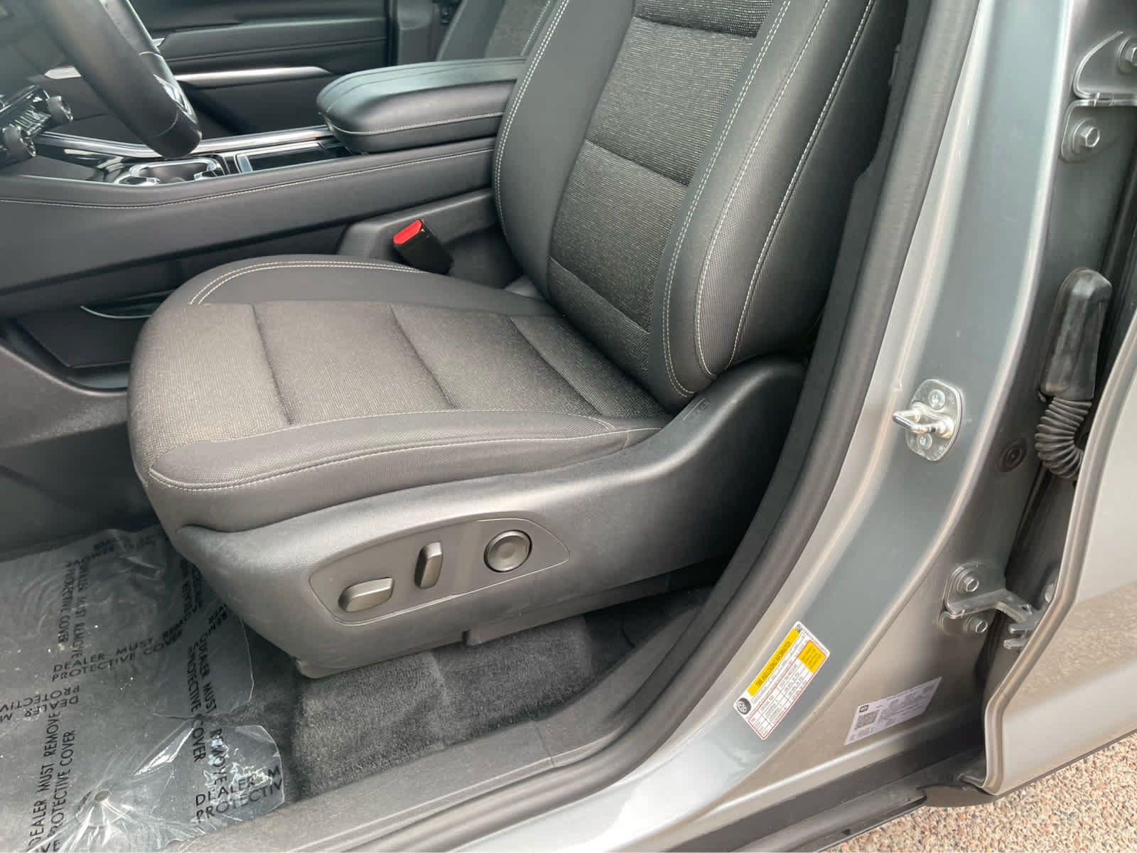 Used 2024 Chevrolet Traverse LT AWD/4WD image 13