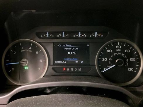 Used 2020 Ford F150 XLT w/ Equipment Group 302A Luxury AWD/4WD image 21