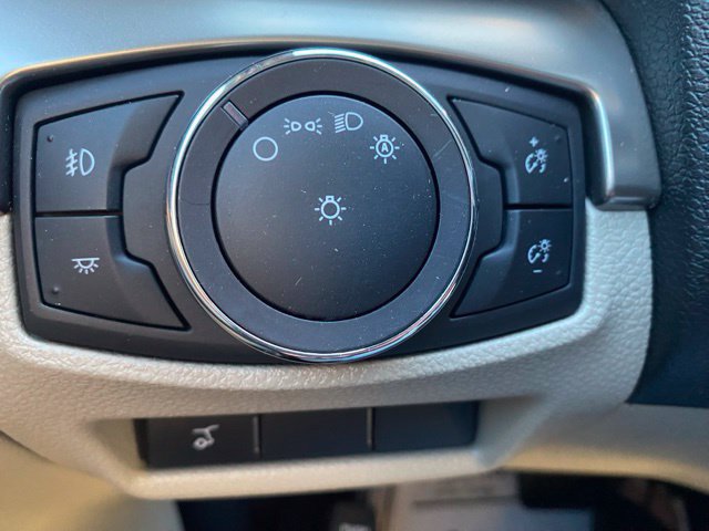 Used 2019 Ford Explorer XLT w/ Equipment Group 202A FWD image 27