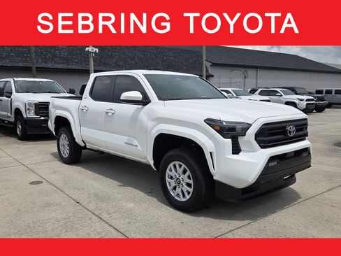Certified 2025 Toyota Tacoma SR5 AWD/4WD image 1