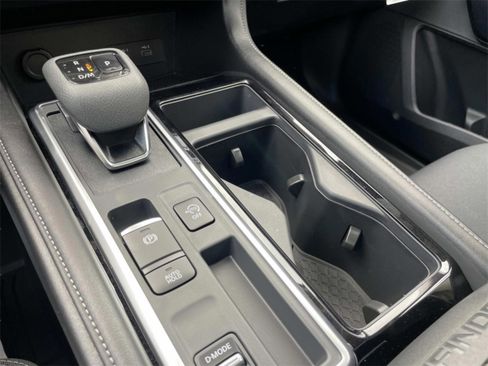 New 2025 Nissan Pathfinder SV image 26