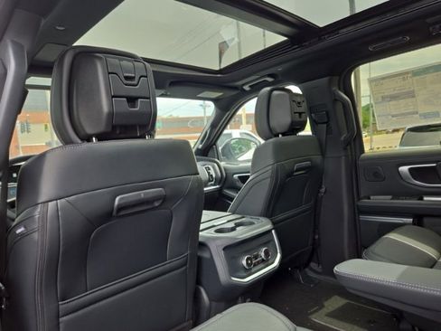 New 2026 Ford Expedition Platinum w/ Stealth Performance Package AWD/4WD image 24