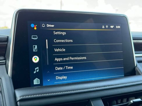 Used 2022 Chevrolet Suburban Premier RWD image 31