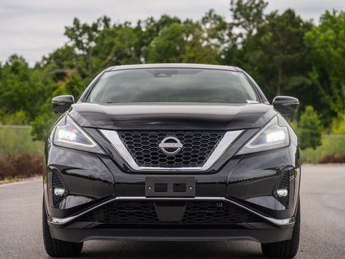 Used 2024 Nissan Murano SL FWD image 2
