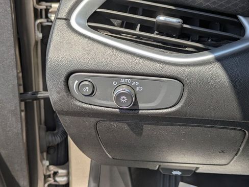 Used 2024 Chevrolet Malibu LT image 22