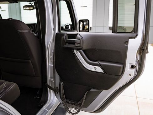 Used 2015 Jeep Wrangler Unlimited Sahara w/ Dual Top Group image 24