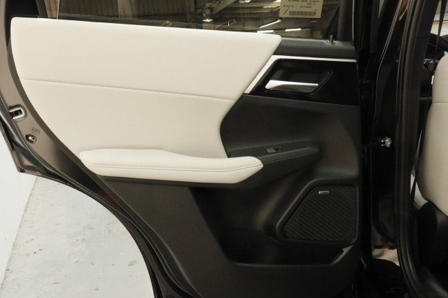 New 2026 Mitsubishi Outlander SE FWD image 25