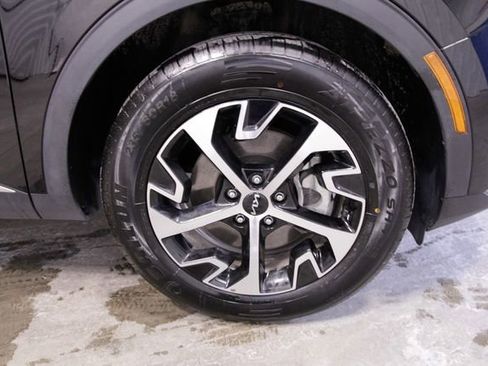 Used 2023 Kia Sportage EX w/ EX Premium Package image 11