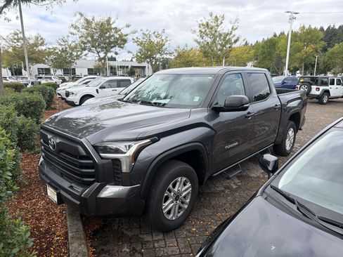 Used 2024 Toyota Tundra SR5 w/ SR5 Convenience Package AWD/4WD image 4