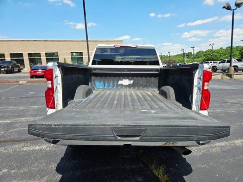 Used 2022 Chevrolet Silverado 2500 LT AWD/4WD image 10