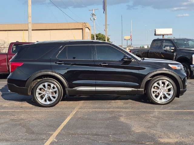 Used 2023 Ford Explorer Platinum w/ Technology Package AWD/4WD image 10