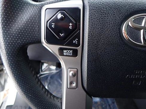 Used 2022 Toyota 4Runner SR5 image 12