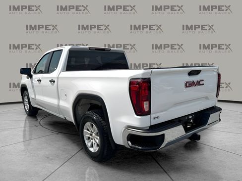Used 2023 GMC Sierra 1500 Pro w/ Convenience Package RWD image 2
