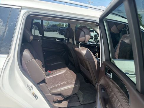 Used 2018 Mercedes-Benz GLS 450 4MATIC image 26