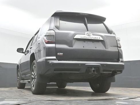 Used 2017 Toyota 4Runner Limited AWD/4WD image 31