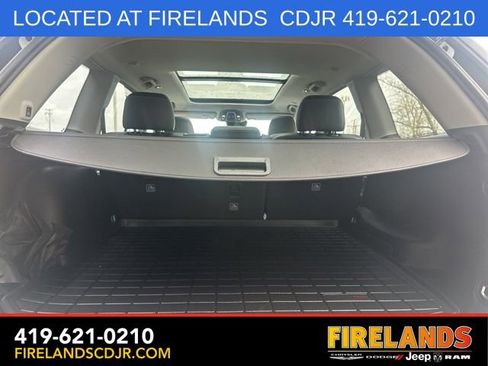 Used 2023 Jeep Grand Cherokee Limited AWD/4WD image 10