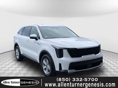 Used 2026 Kia Sorento LX FWD image 1